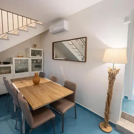Appartamento Duplex Avec Grande Terrasse Et Piscine Santa Reparata